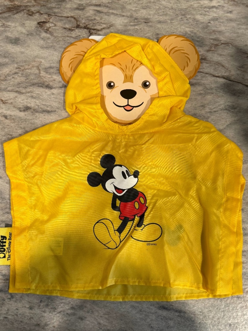 Disneys Duffy The Bear 2014 Rain Poncho Rare NWT